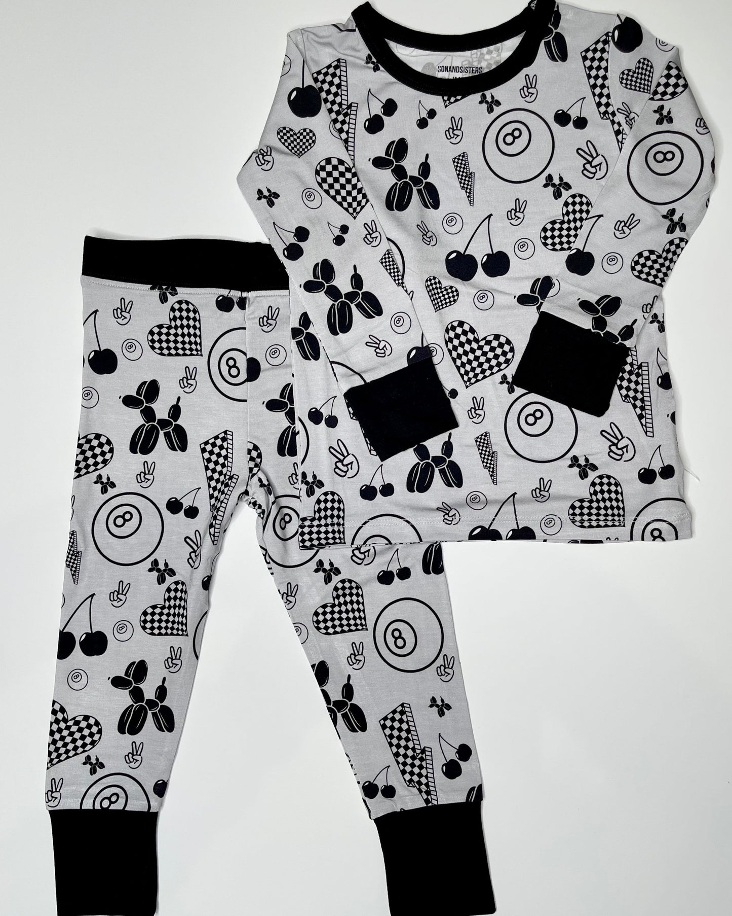 Lucky 8 Two-Piece Pyjamas
